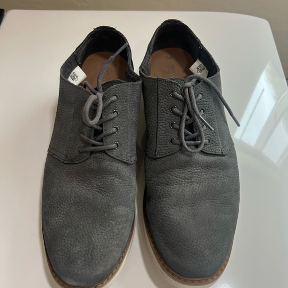 Men's Gray Leather Shoes - Picture 2 of 2